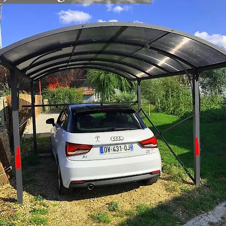 Апартаменты Le Matru Sorbiers (Loire)